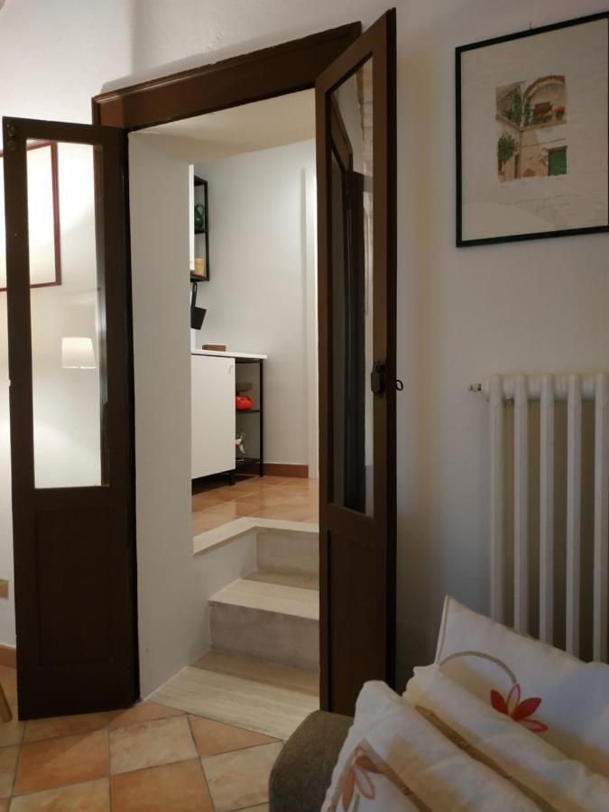 Bed And Breakfast In Piazza Orazio เวโนซา ภายนอก รูปภาพ